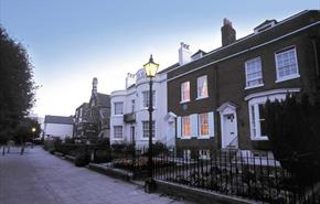 Charles Dickens' Birthplace Museum