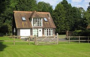 Kingsmere Cottage exterior