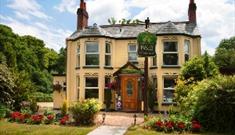 Twin Oaks Guest House