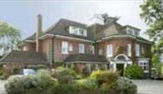 Sway Manor Hotel