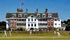 Balmer Lawn Hotel