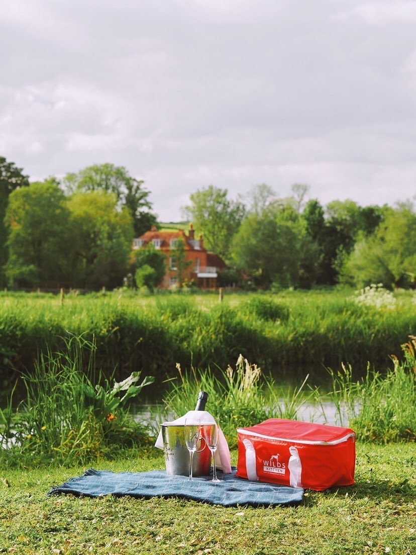 Picnic by the River Test