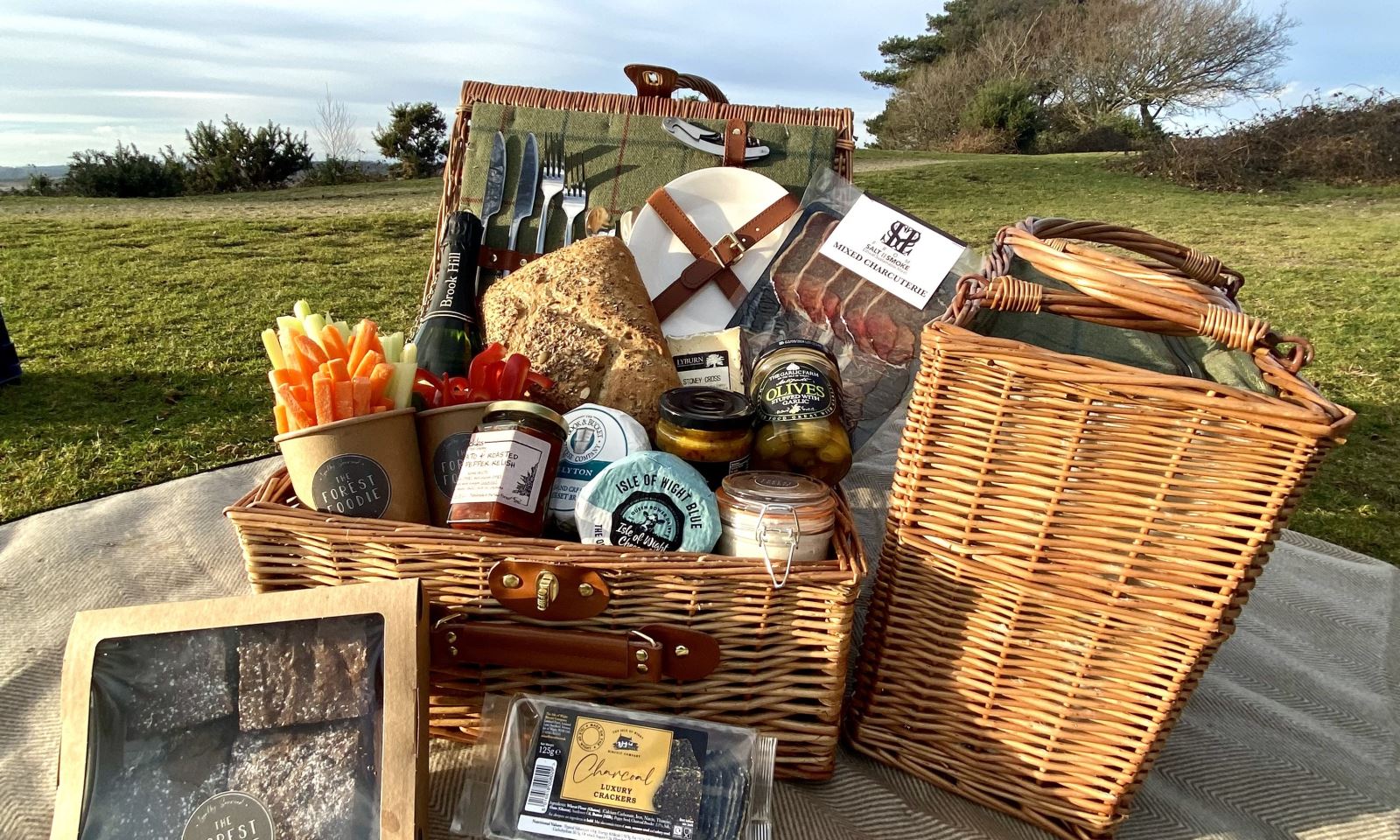 Picnic hamper