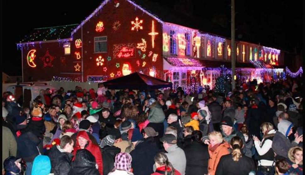 Byron Road, Barton on Sea Christmas Light Switch On Visit Hampshire
