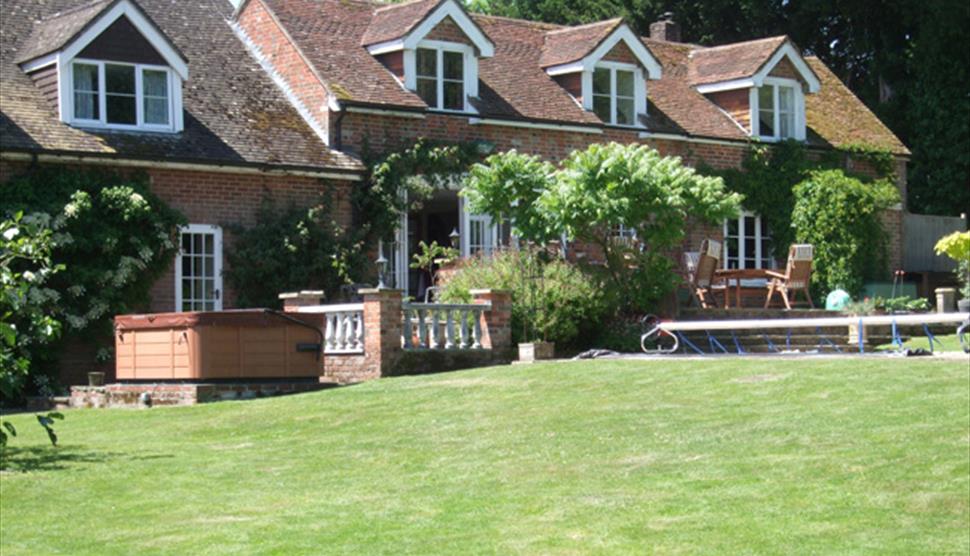 Packridge Apartments and Bed & Breakfast Romsey Visit Hampshire