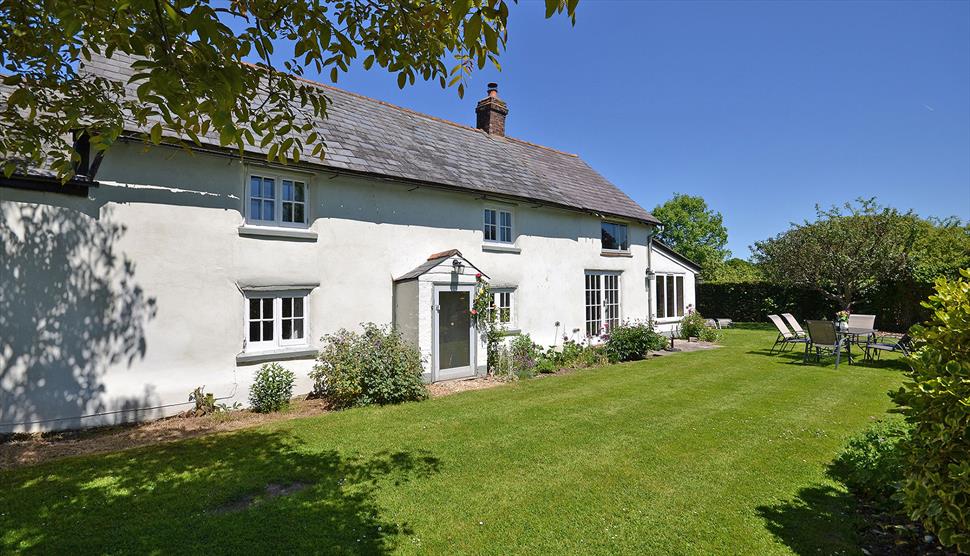 Walnut Tree Cottage Tiptoe Visit Hampshire