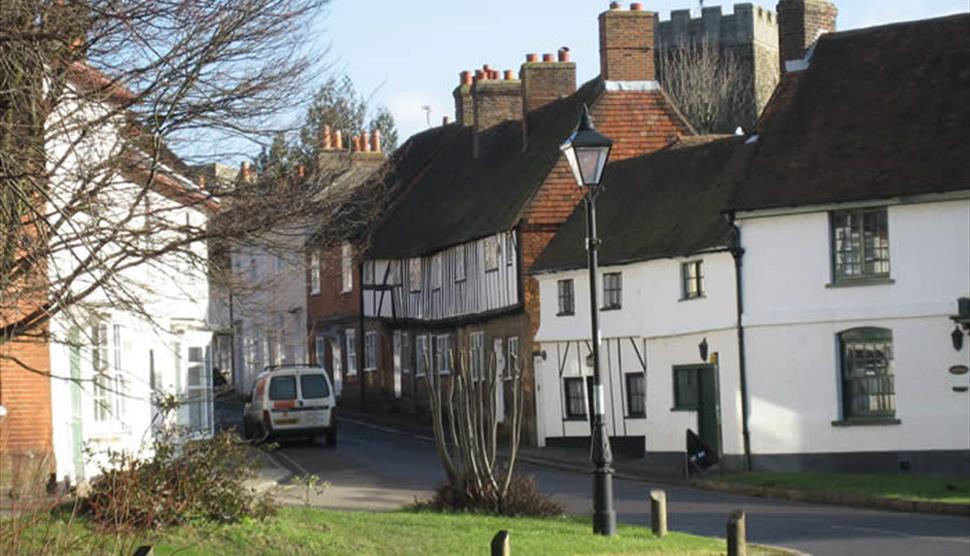 places to visit near petersfield hampshire